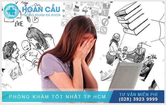 Đau nửa đầu thường gặp ở phụ nữ hơn nam giới do áp lực công việc, gia đình