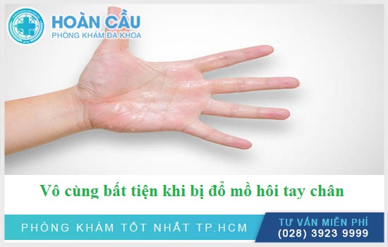 đổ mồ hôi tay là một trong những triệu chứng bệnh phong thấp